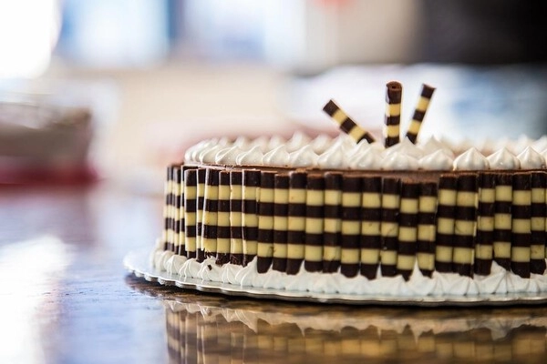 cokoladna torta s buttermilkom